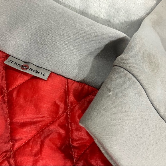 North Face Small Red Quilted Puffer Jacket - Picture 2 of 7